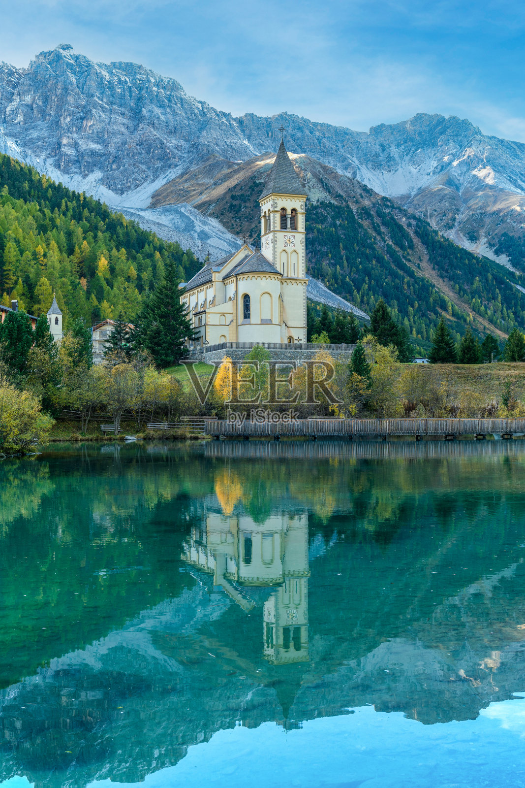 苏登的乡村教堂照片摄影图片