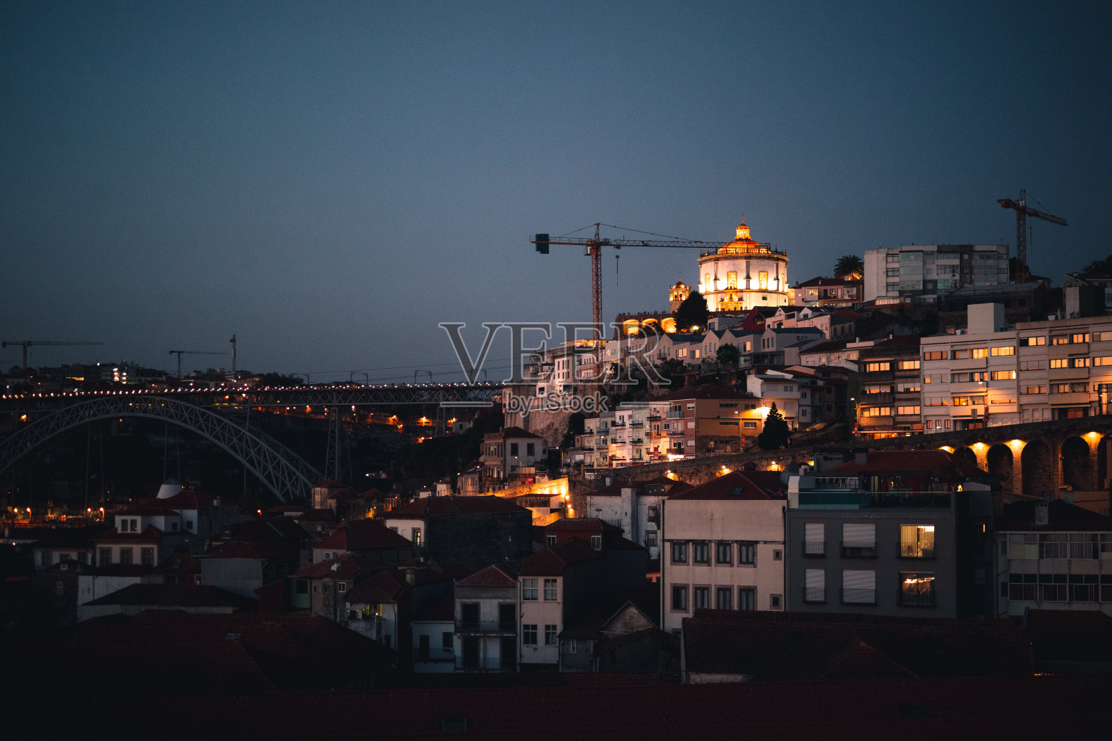 夜晚的盖亚照片摄影图片