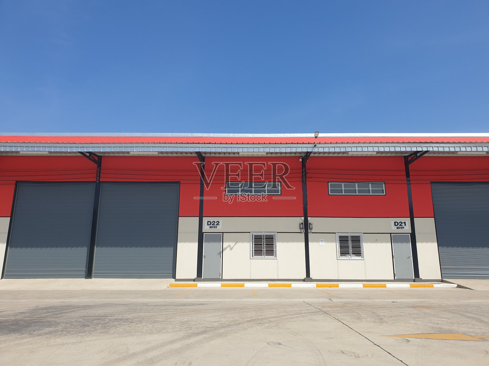 彩色仓库外观。照片摄影图片