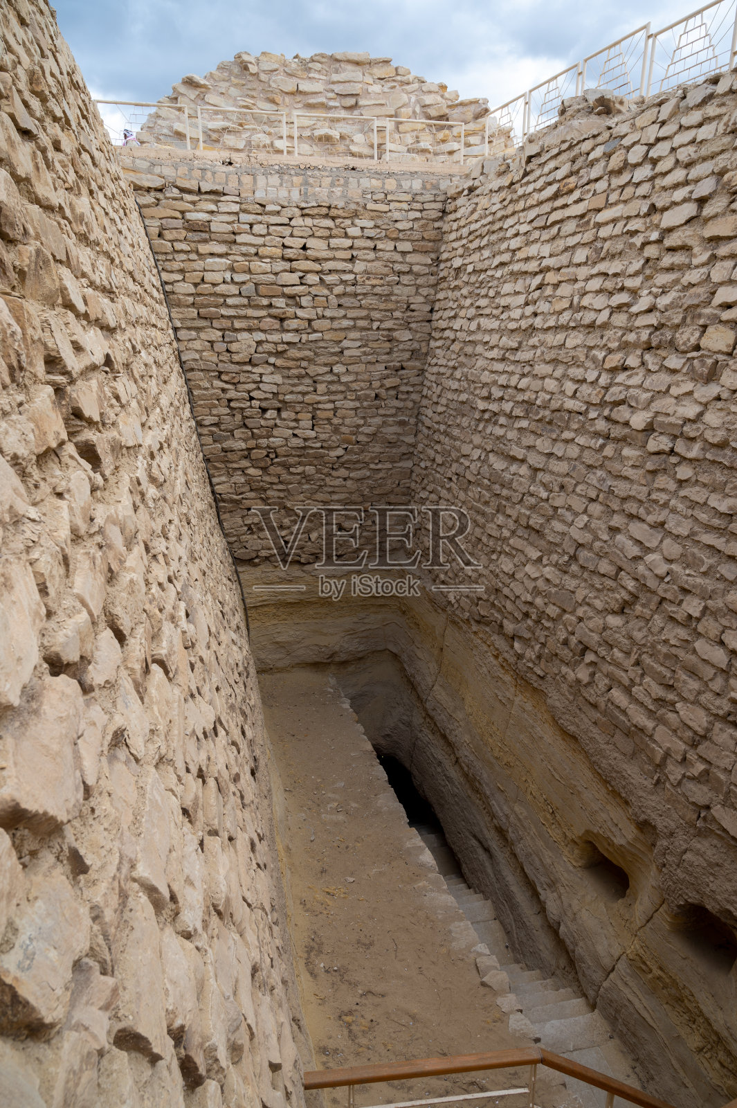 埃及开罗塞加拉左塞尔南墓入口照片摄影图片