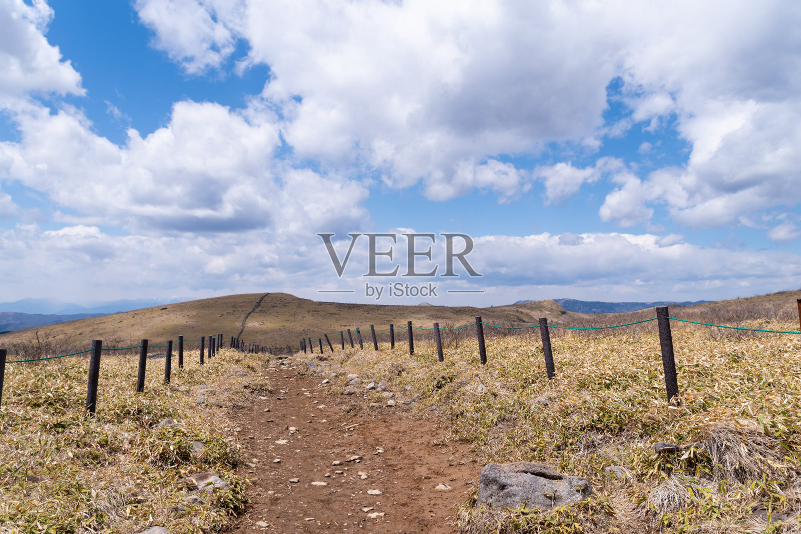 漫步Kirigamine高原照片摄影图片