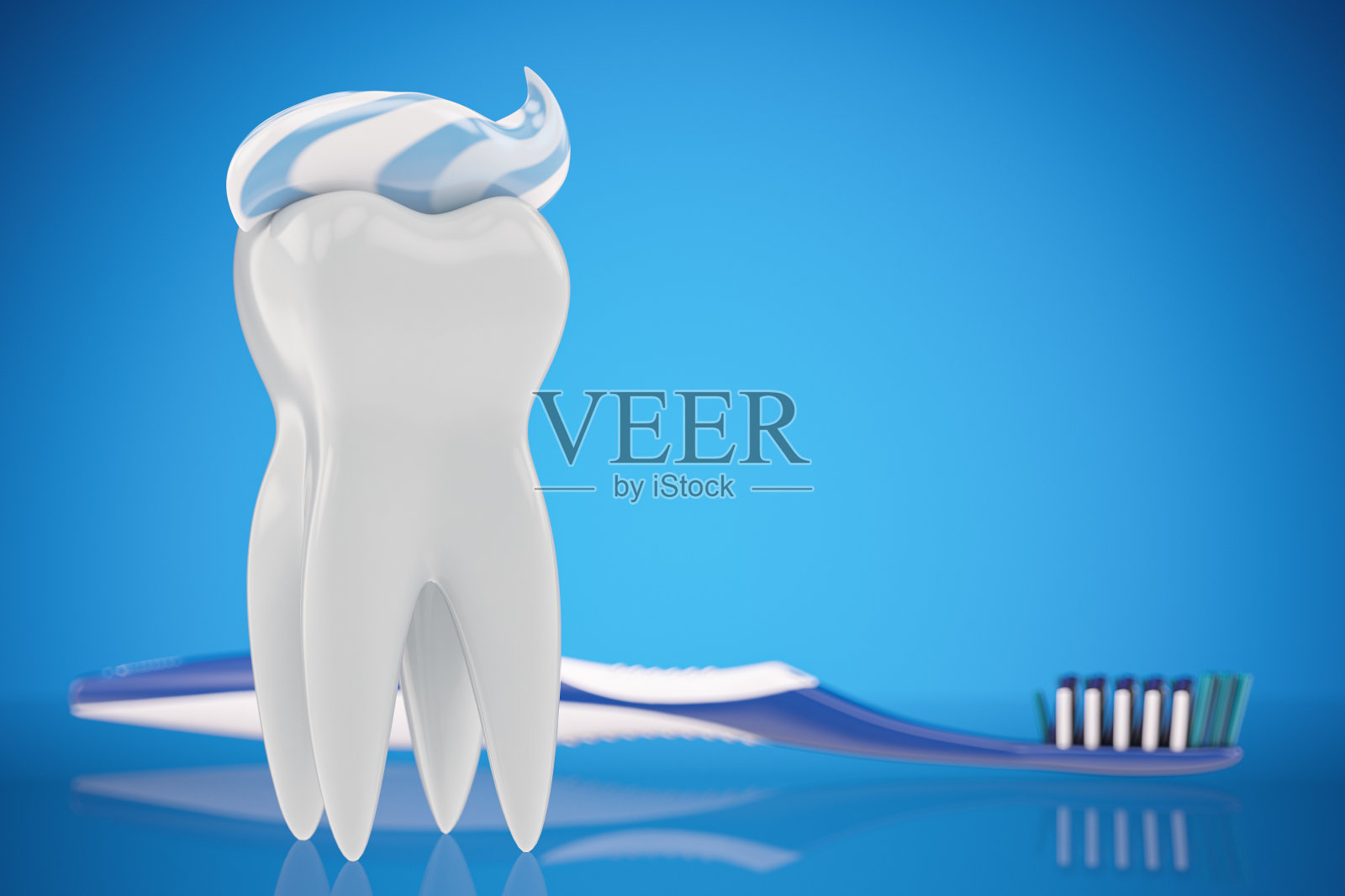 大牙齿,牙刷和牙膏照片摄影图片