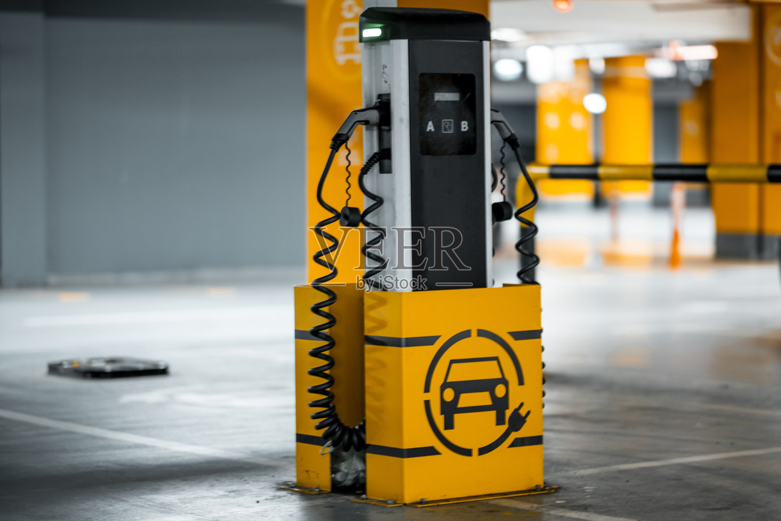 一个电动汽车充电站的特写照片摄影图片