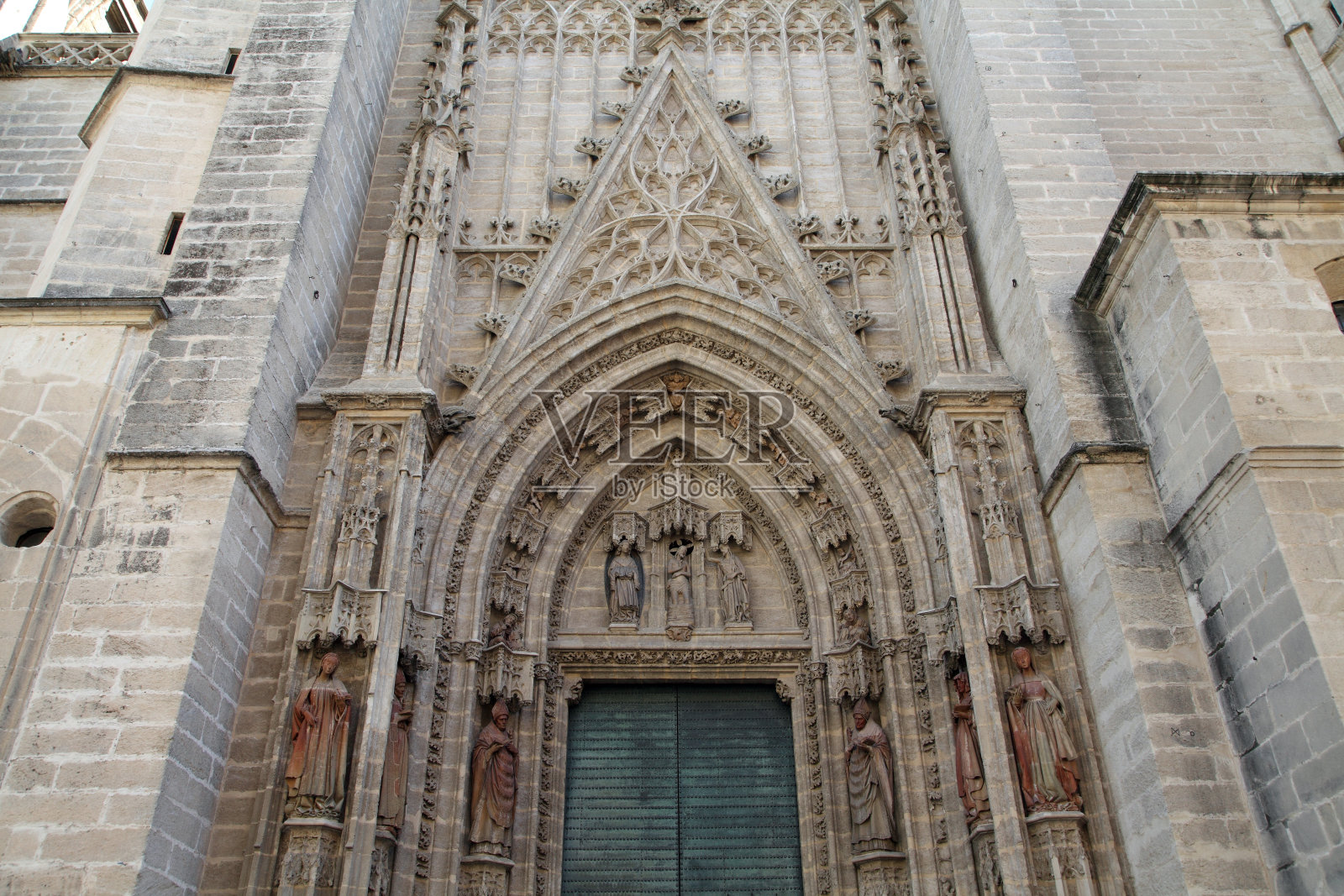 塞维利亚大教堂。照片摄影图片