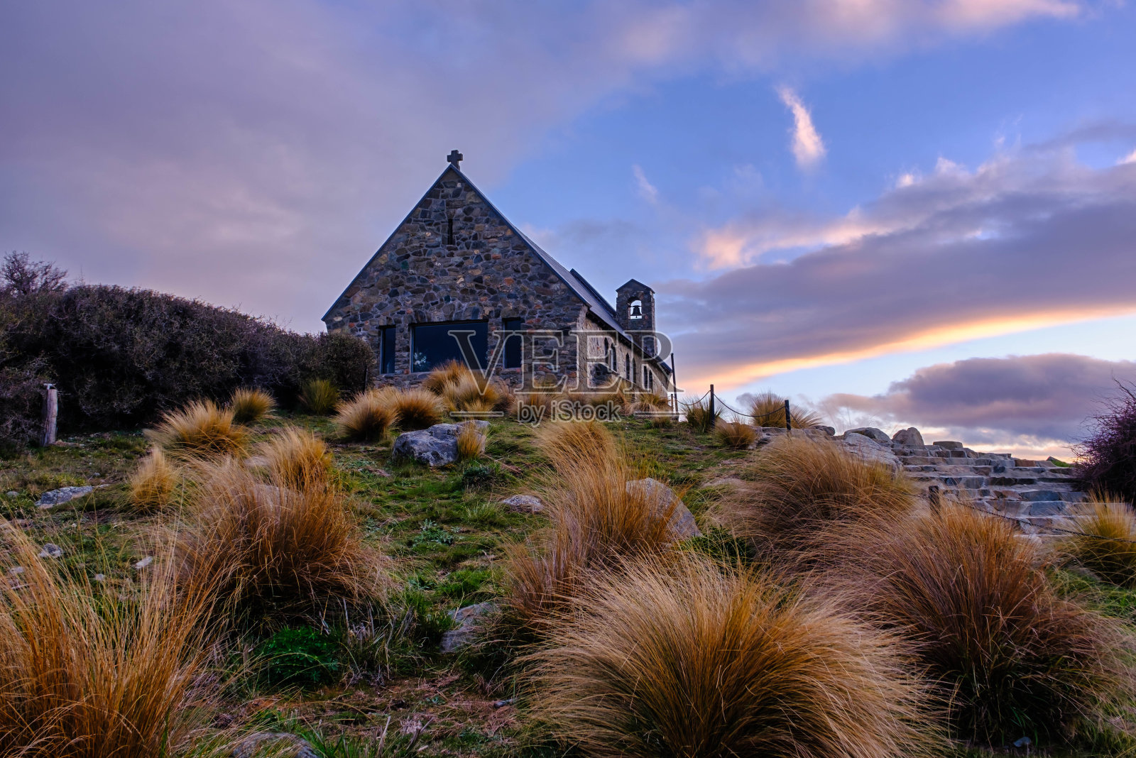 日落时分的好牧人教堂照片摄影图片