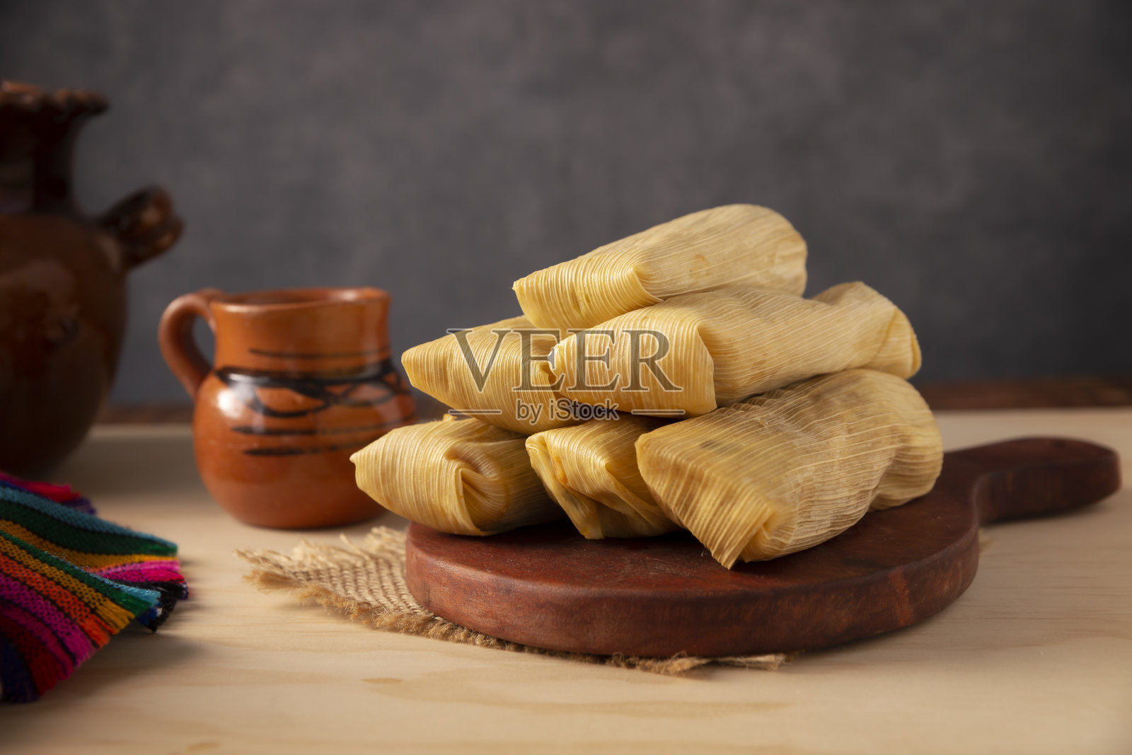 自制玉米粉蒸肉食谱照片摄影图片