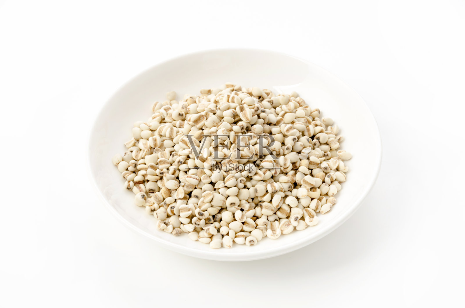 约伯之泪(Adlay小米)装在白底白盘里照片摄影图片