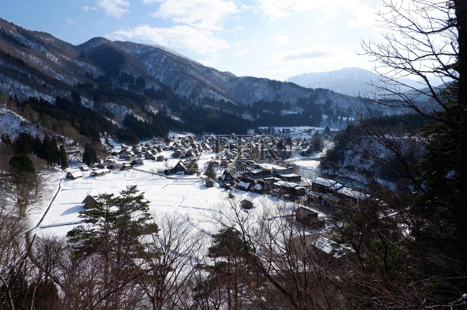 冬天村庄照片摄影图片