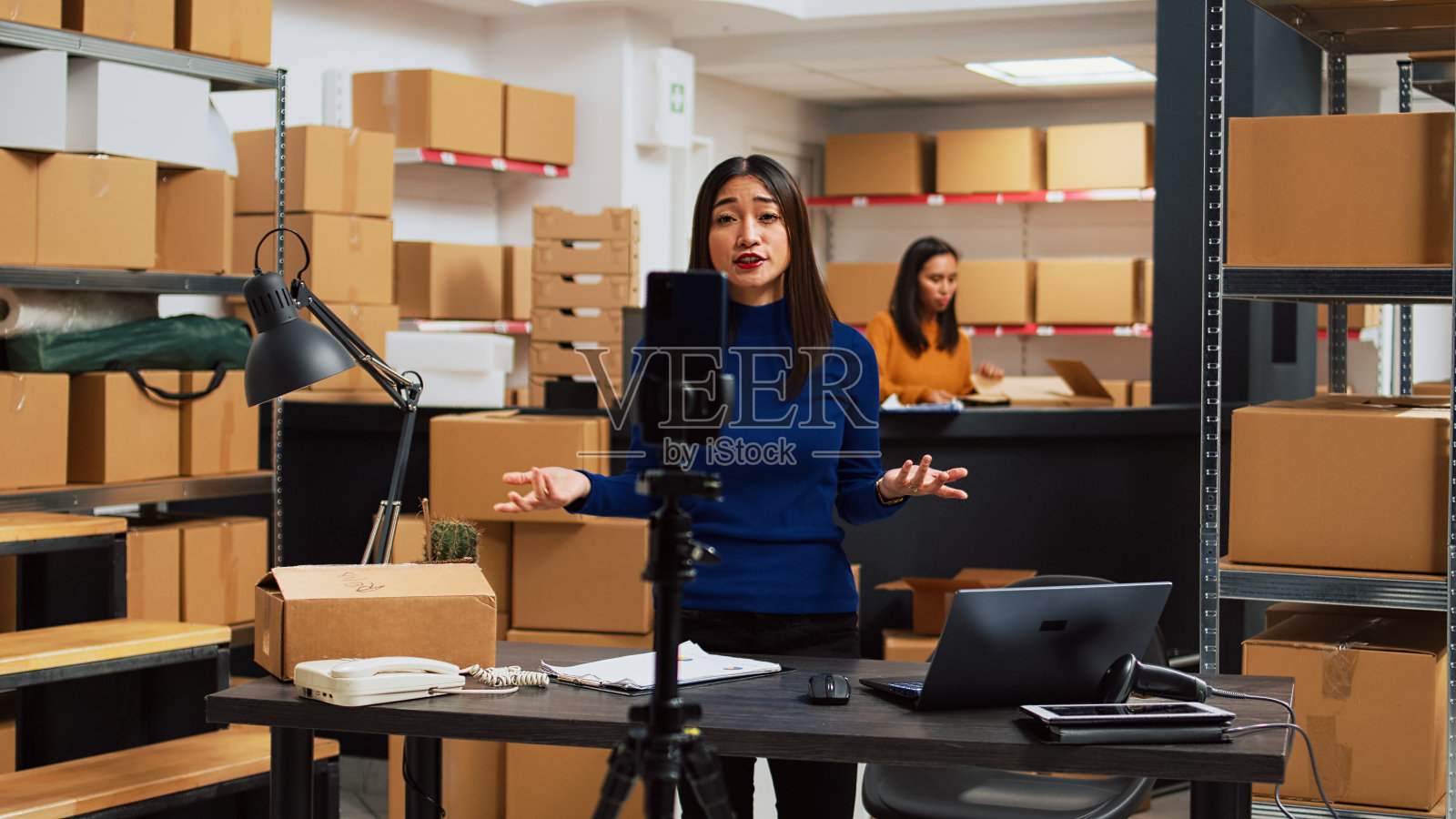 企业主工作的数字营销与视频照片摄影图片