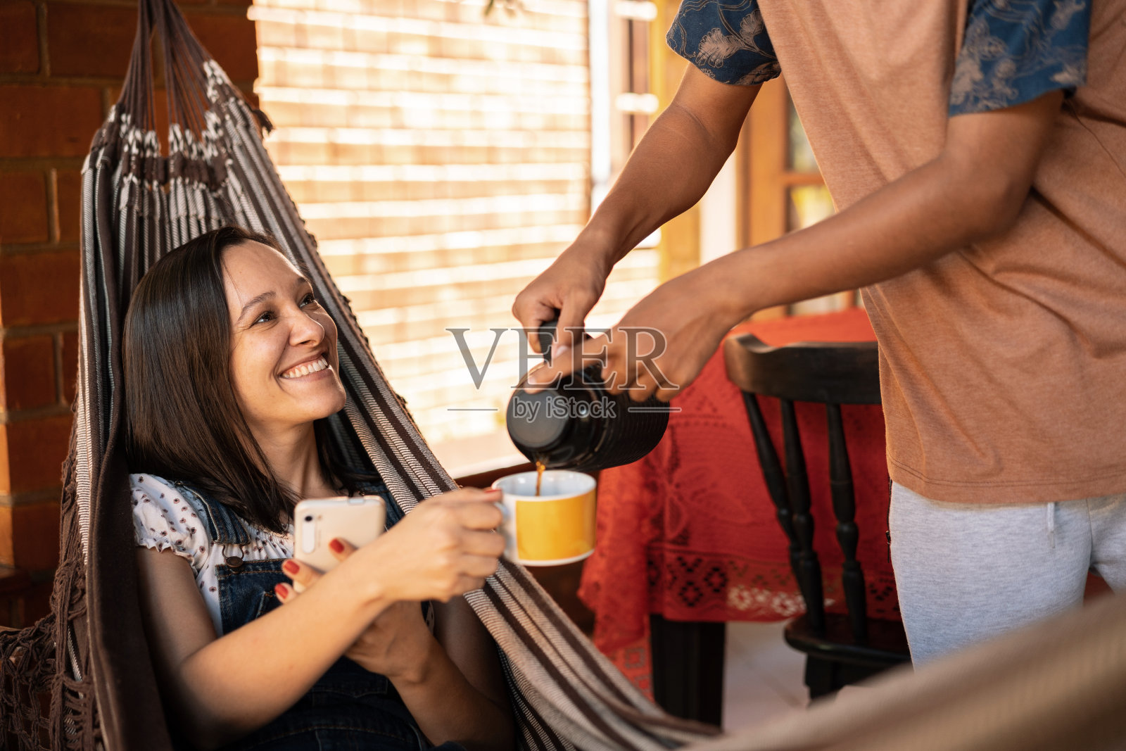 杯装咖啡照片摄影图片
