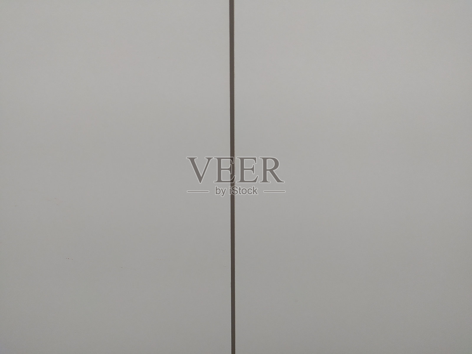 白色的门封闭的柜子照片摄影图片