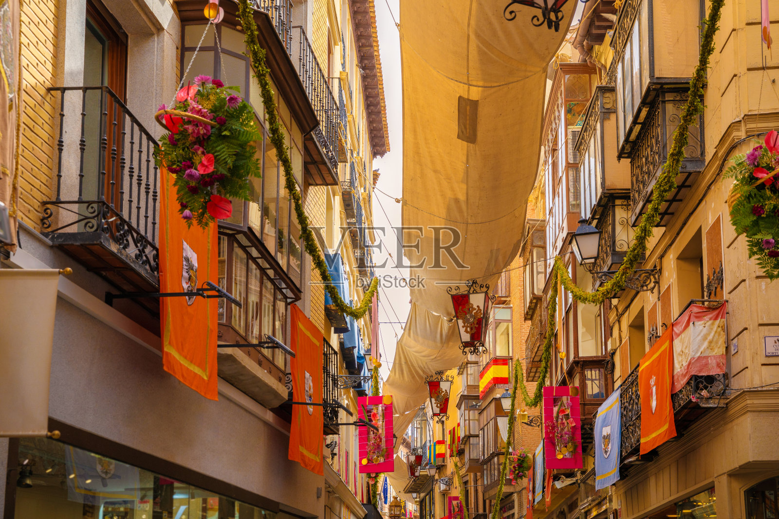 托莱多(西班牙)夏季的城市景观照片摄影图片