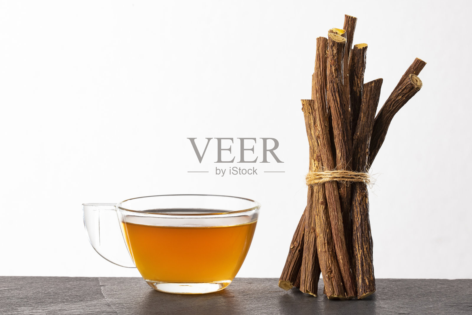 有机甘草药茶-甘草照片摄影图片