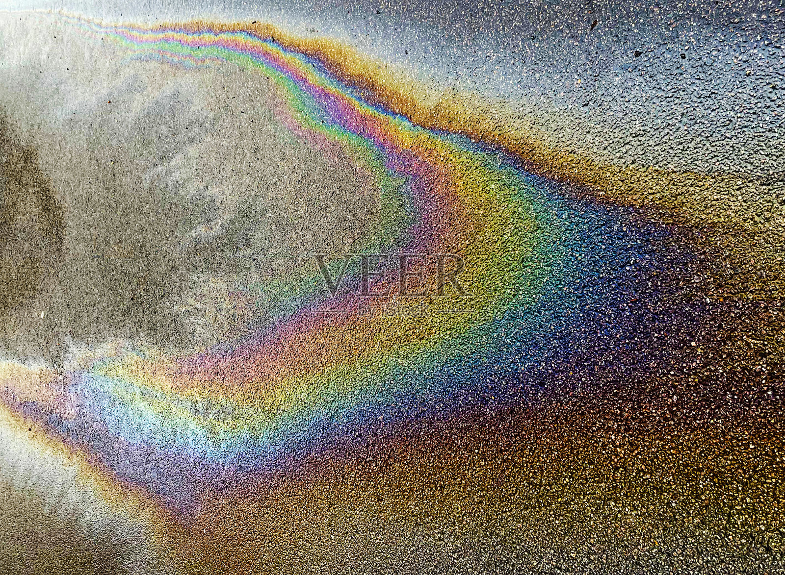 泼汽油照片摄影图片