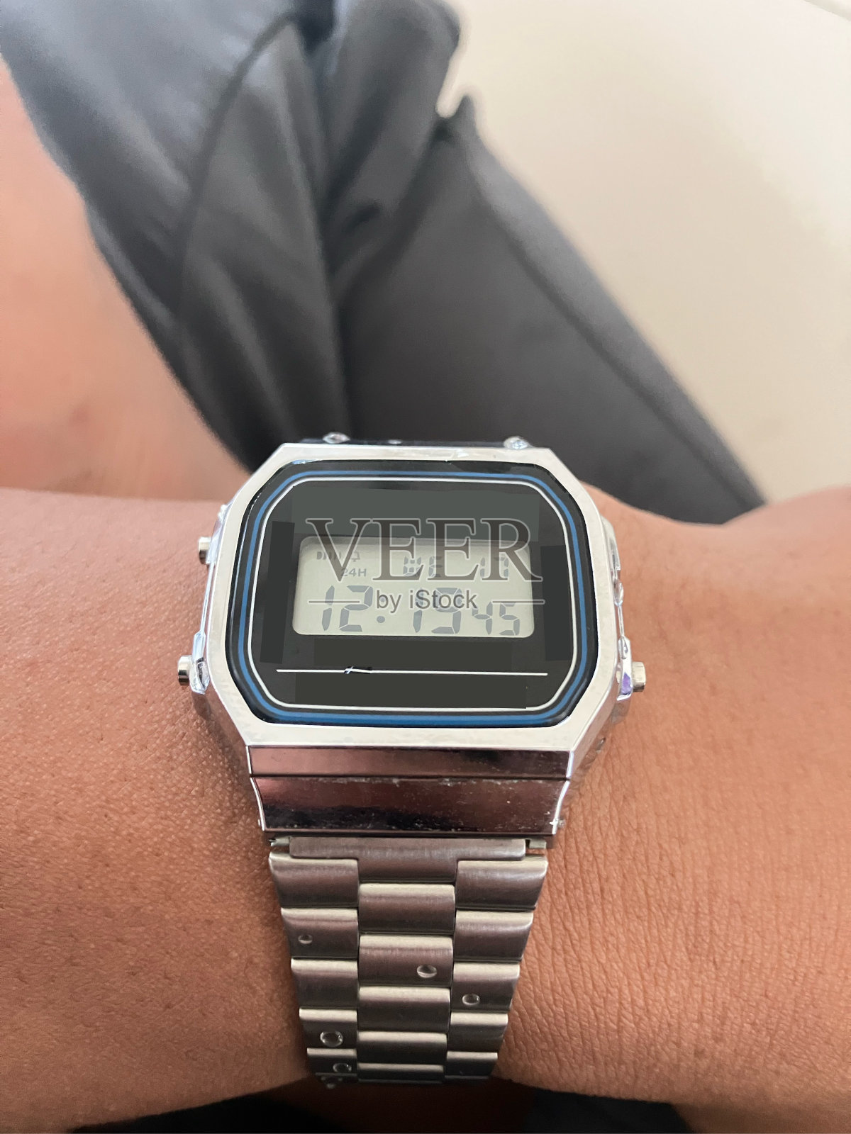 金属的手表照片摄影图片