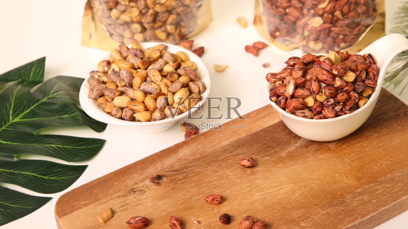 干果:晾干后作为食物食用的坚果照片摄影图片