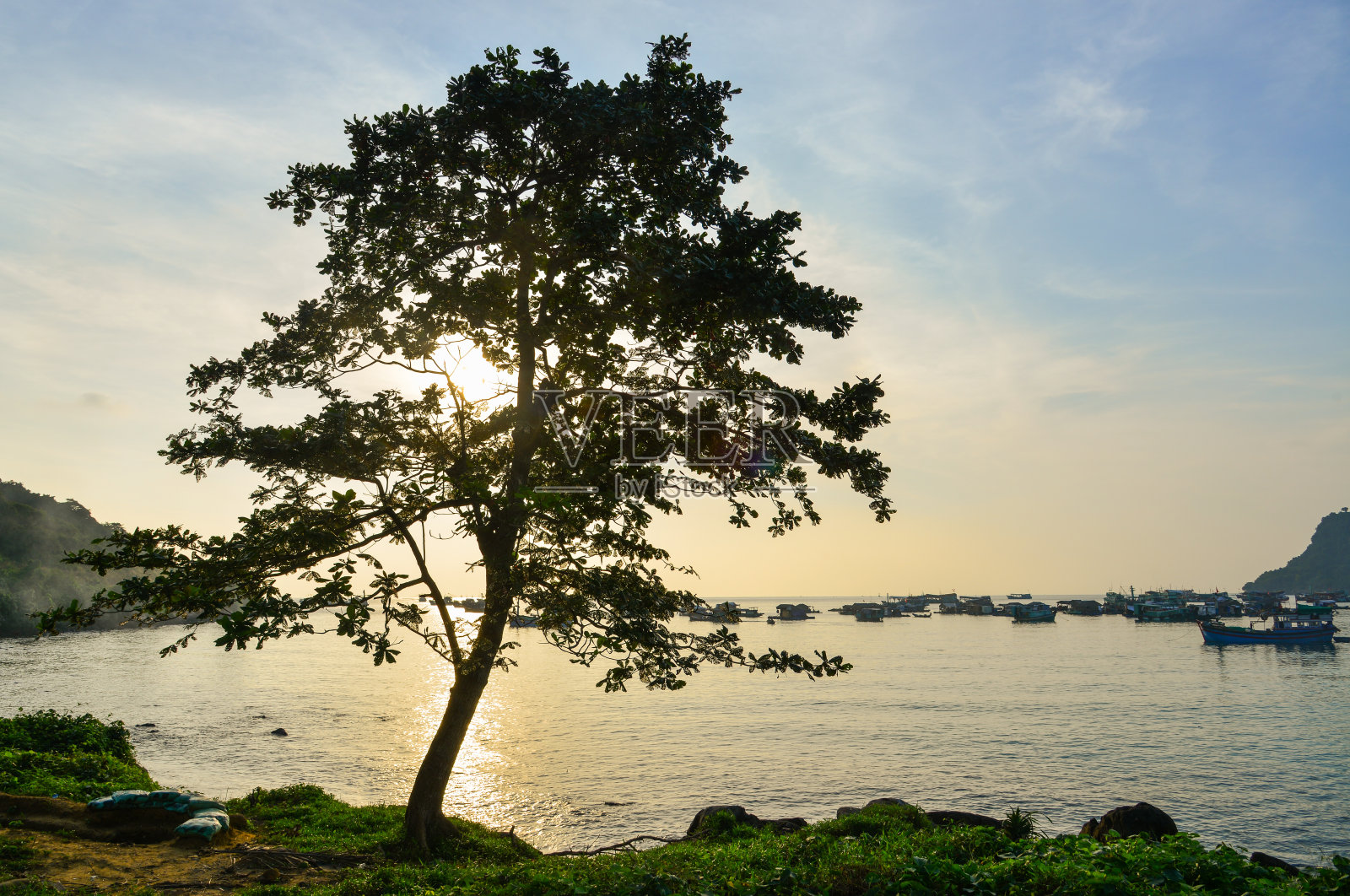 日落时美丽的大海照片摄影图片