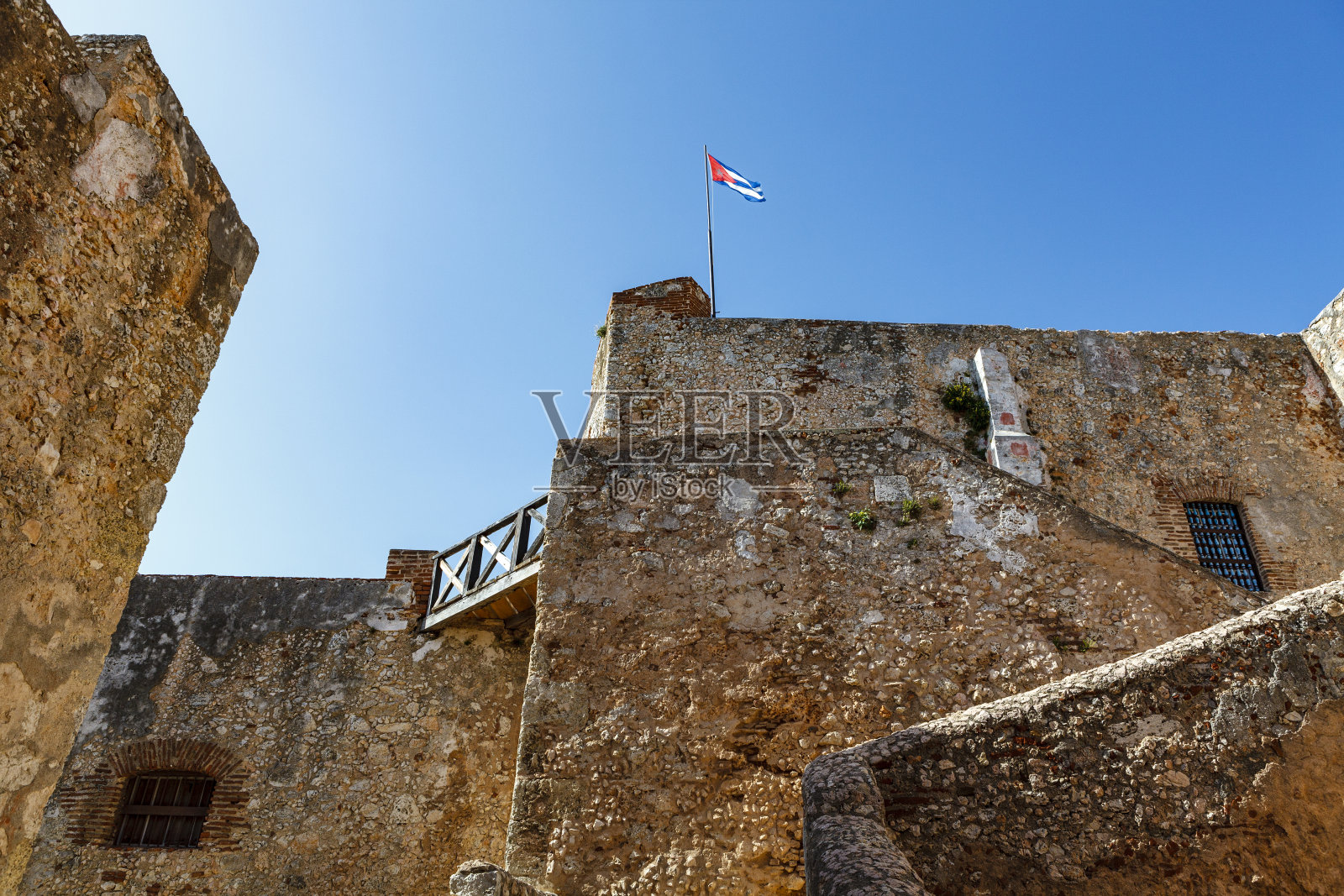 西班牙殖民时期的堡垒Castillo de San Pedro de la Roca在古巴圣地亚哥外,北美古巴。照片摄影图片