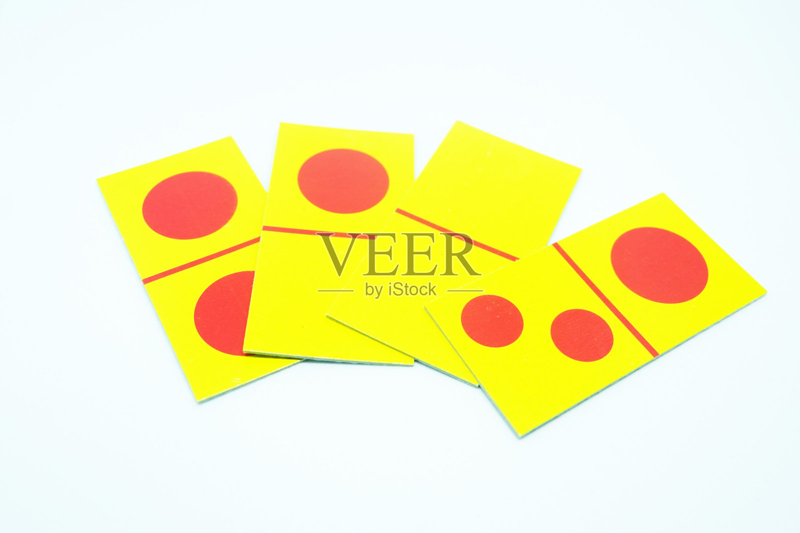 纯小牌,在多米诺骨牌中不超过9点的一手牌照片摄影图片