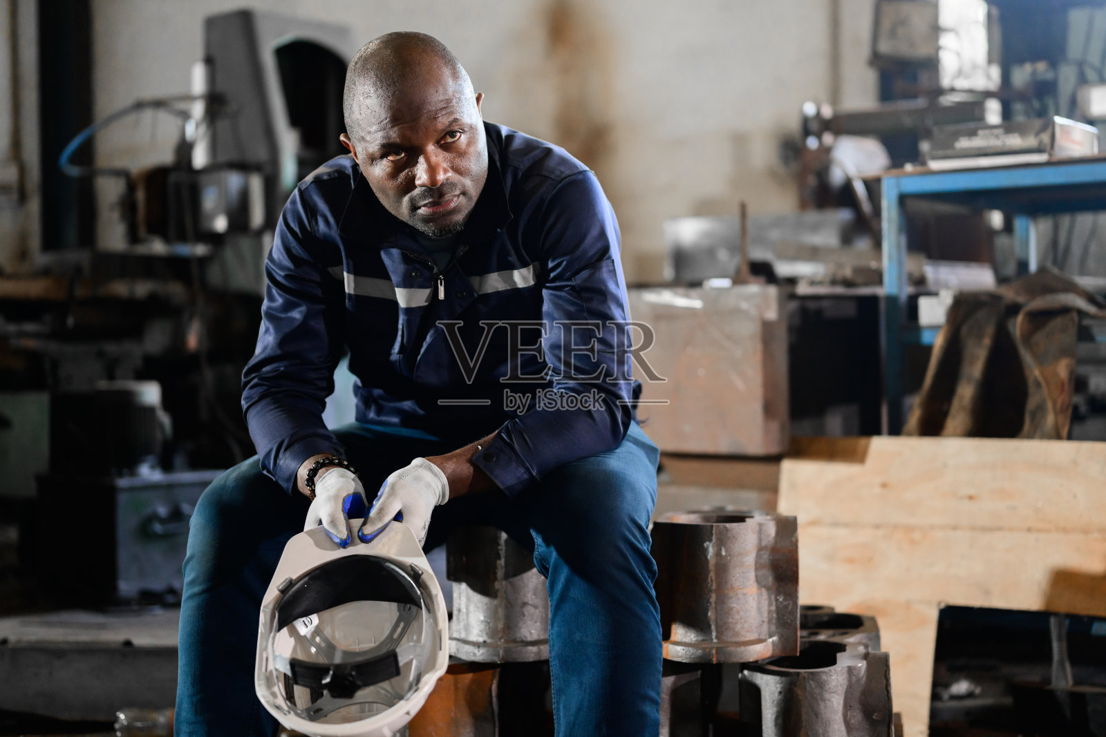 制造工厂的专业工人照片摄影图片