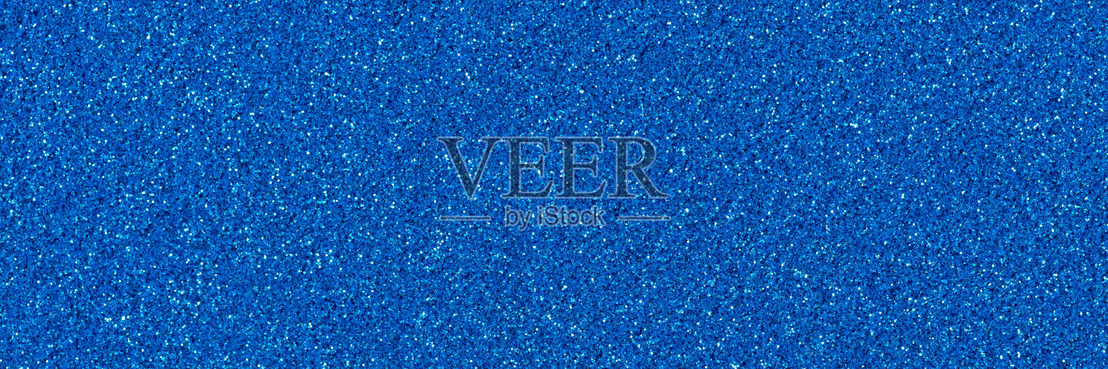 浅蓝色全息闪光圣诞活动庆祝卡设计的背景概念。闪亮的灰尘闪耀节日装饰效果,全景纹理,海军蓝壁纸,2024年新年快乐,3d。照片摄影图片