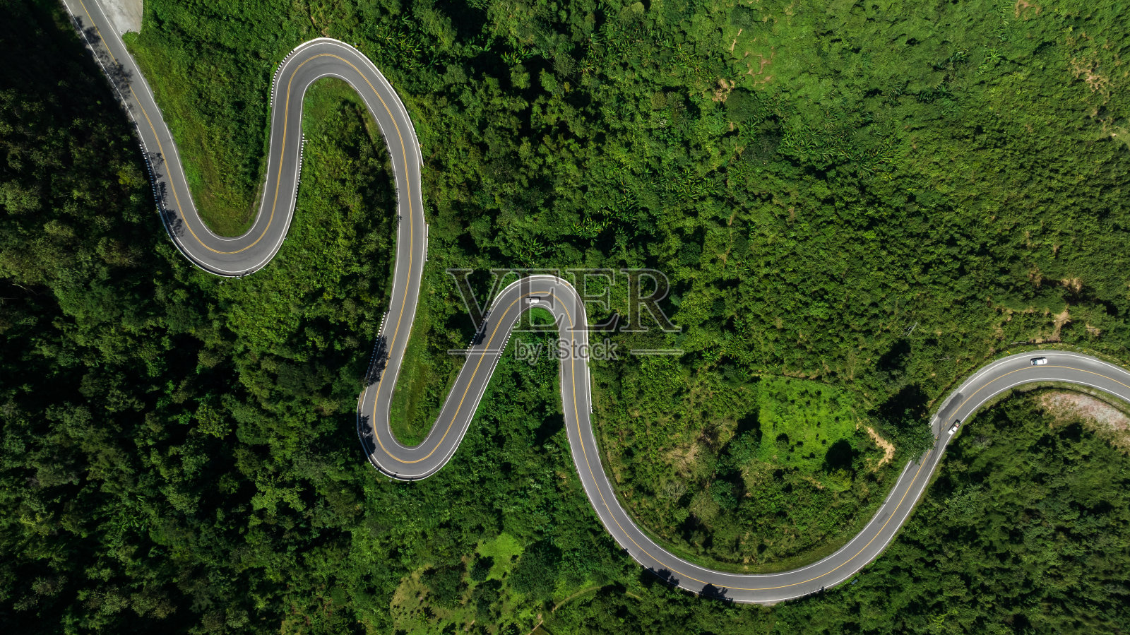 泰国南省Pua ddistrict之间蜿蜒山路的1081号公路是游客喜欢拍照的重点照片摄影图片