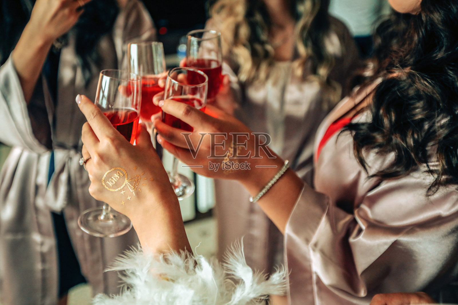 新娘是,单身派对,婚前庆典,女性生活方式,新娘淋浴照片摄影图片