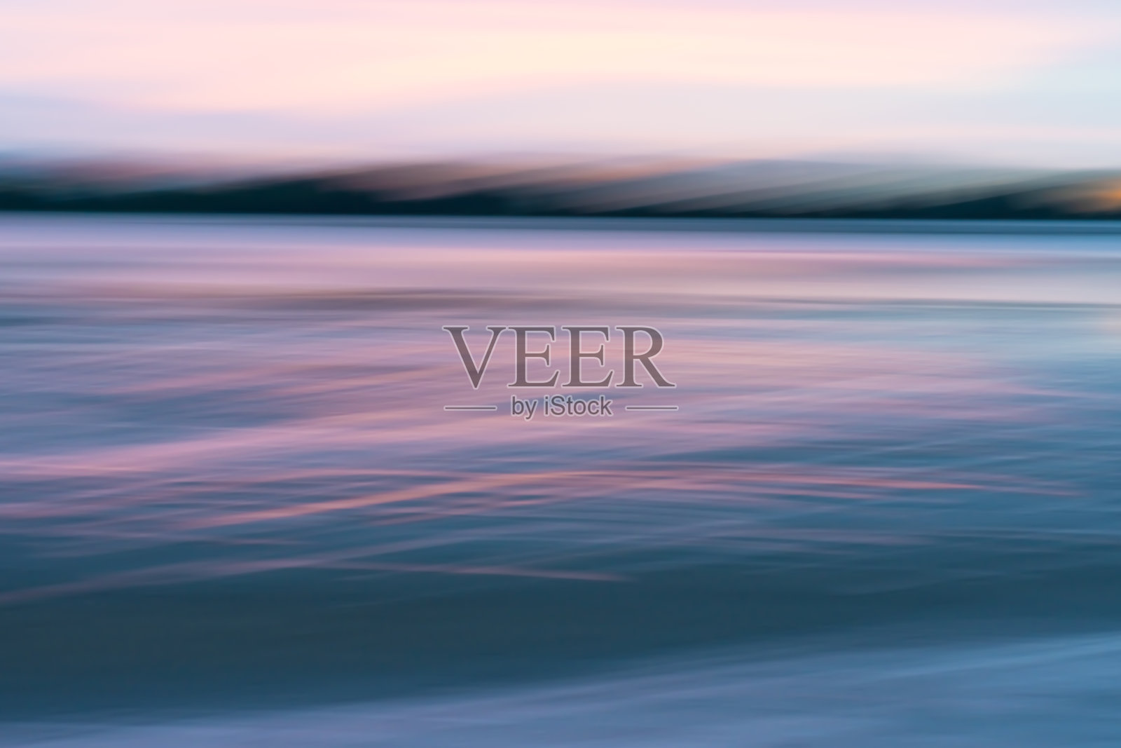 运动模糊效果在海岸日出的背景或概念使用照片摄影图片