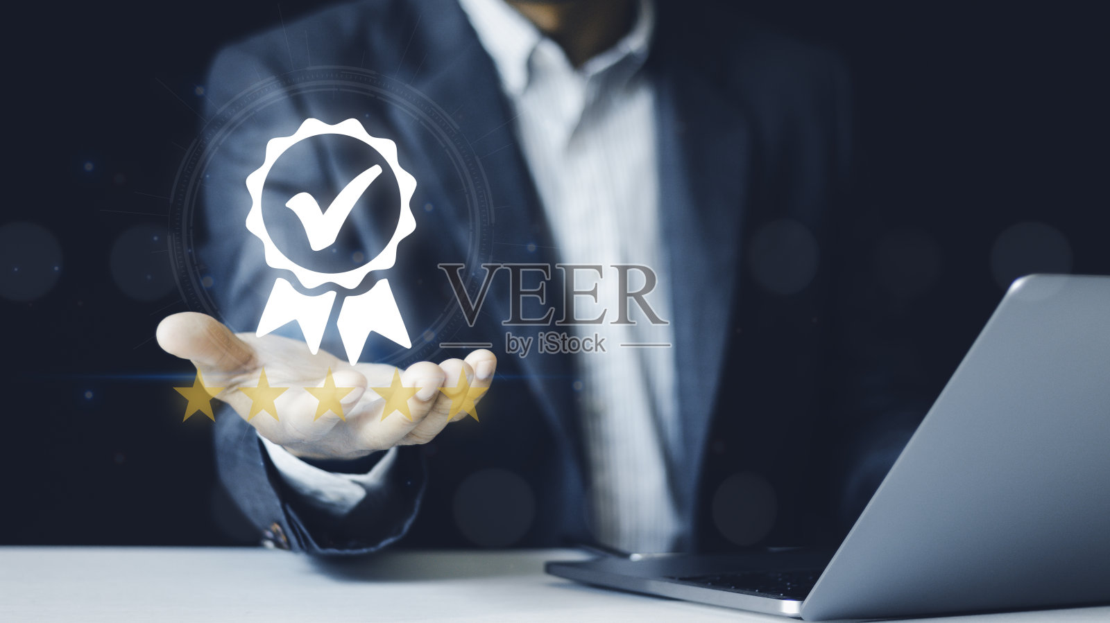 选择优秀的品质以增加客户满意度,质量控制,或QC,和改进,标准化,和认证的理念,遵守法规和标准照片摄影图片