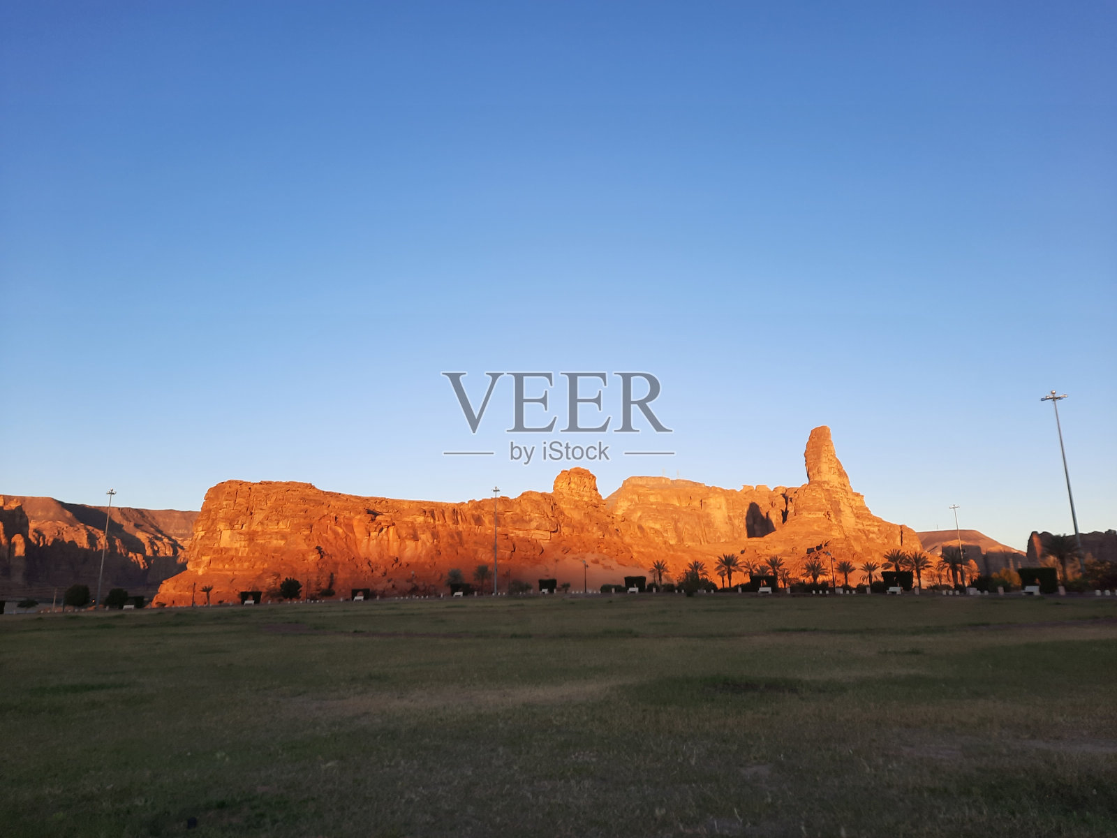 沙特阿拉伯欧拉冬季公园的白昼美景照片摄影图片