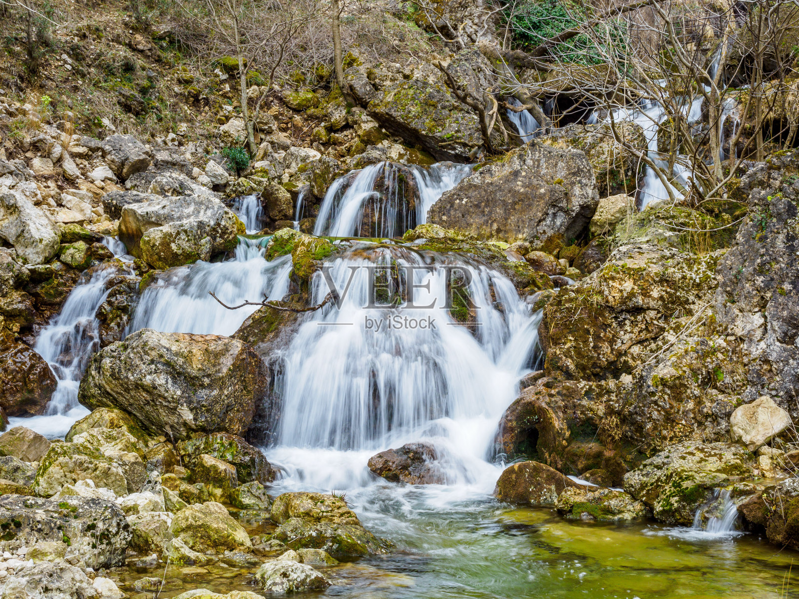 - Mundo river birth, occete, Castilla la Mancha,西班牙照片摄影图片