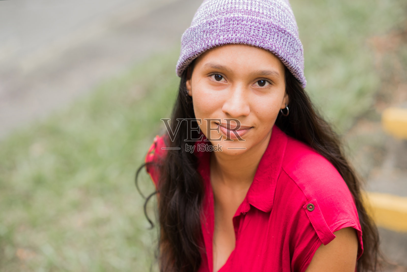 一个年轻的大学生的肖像照片摄影图片