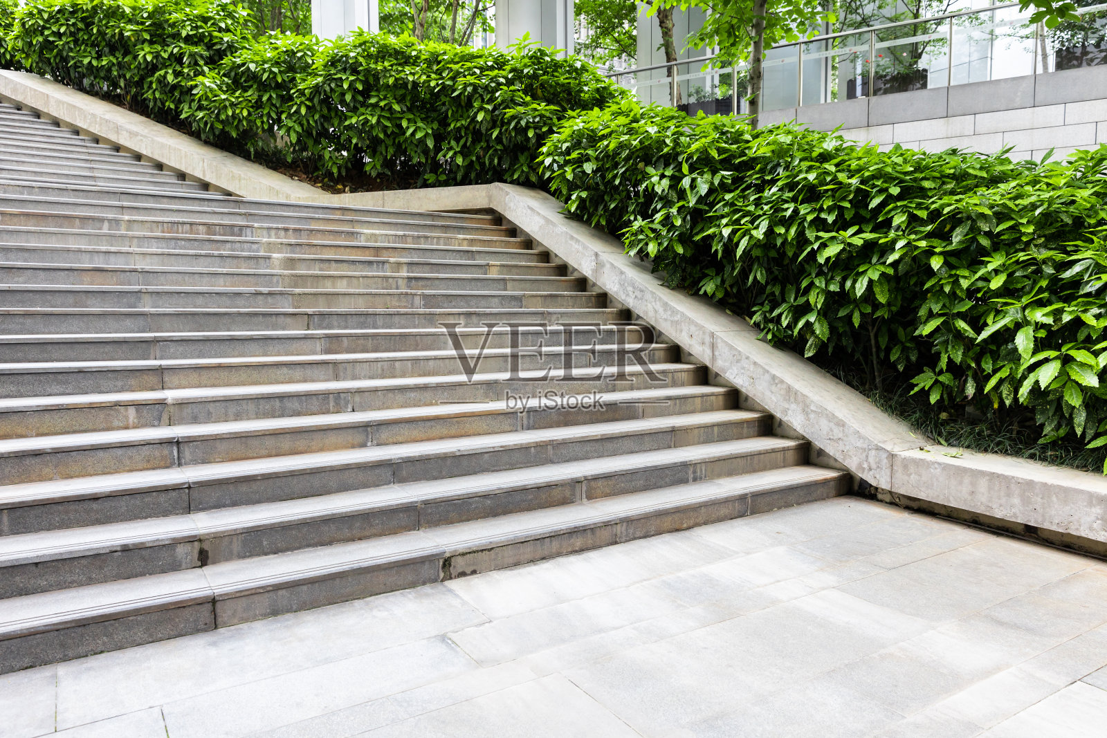 阳光室外梯照片摄影图片