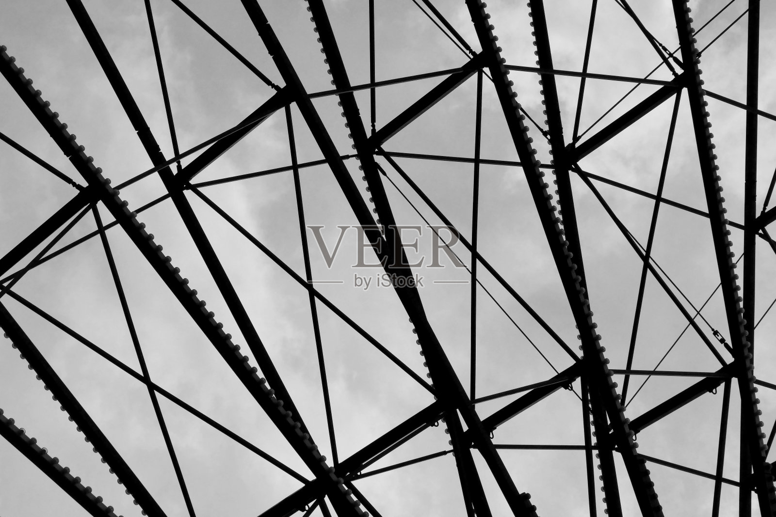 黑白工业背景与建筑的金属线条照片摄影图片