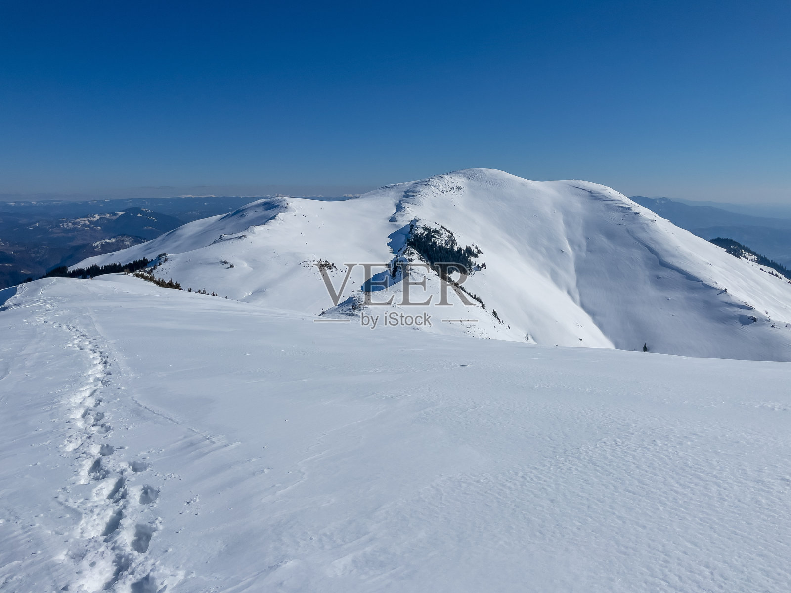 冬天的山脊照片摄影图片