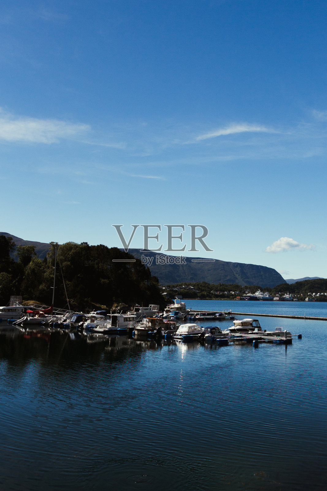 海上船只的Arial视图照片摄影图片