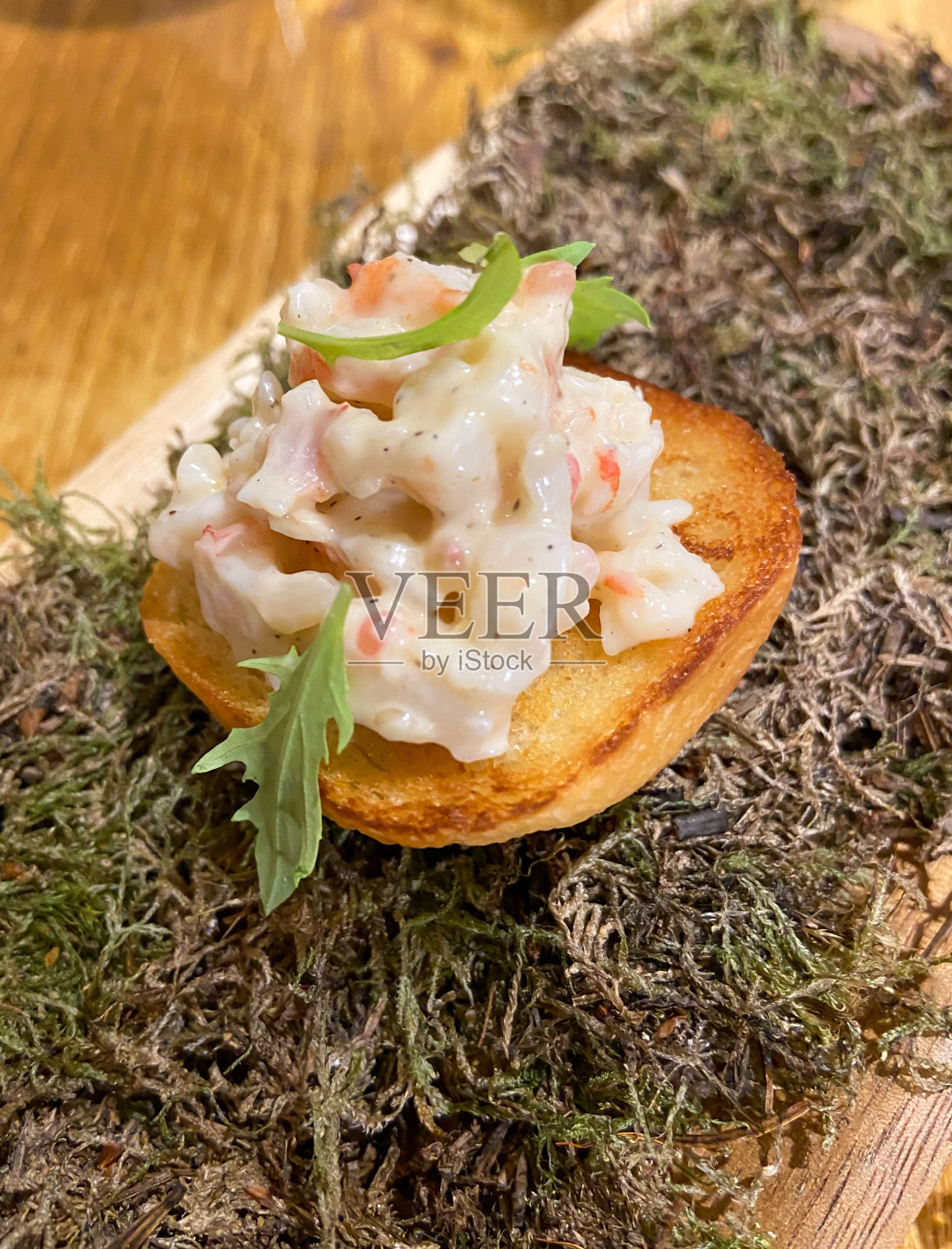 虾烤面包照片摄影图片