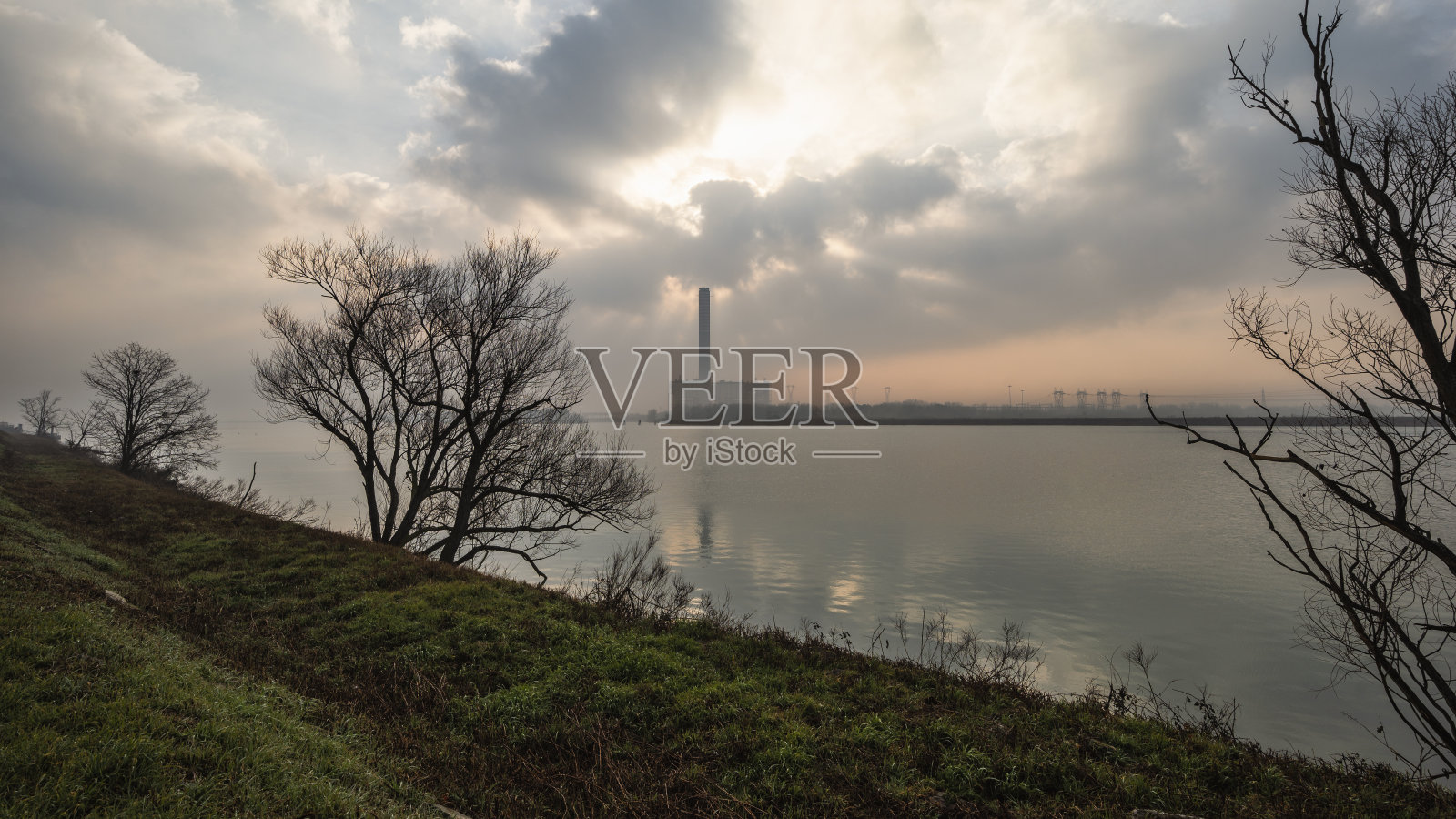 波河三角洲威尼托一侧的冬季景观照片摄影图片