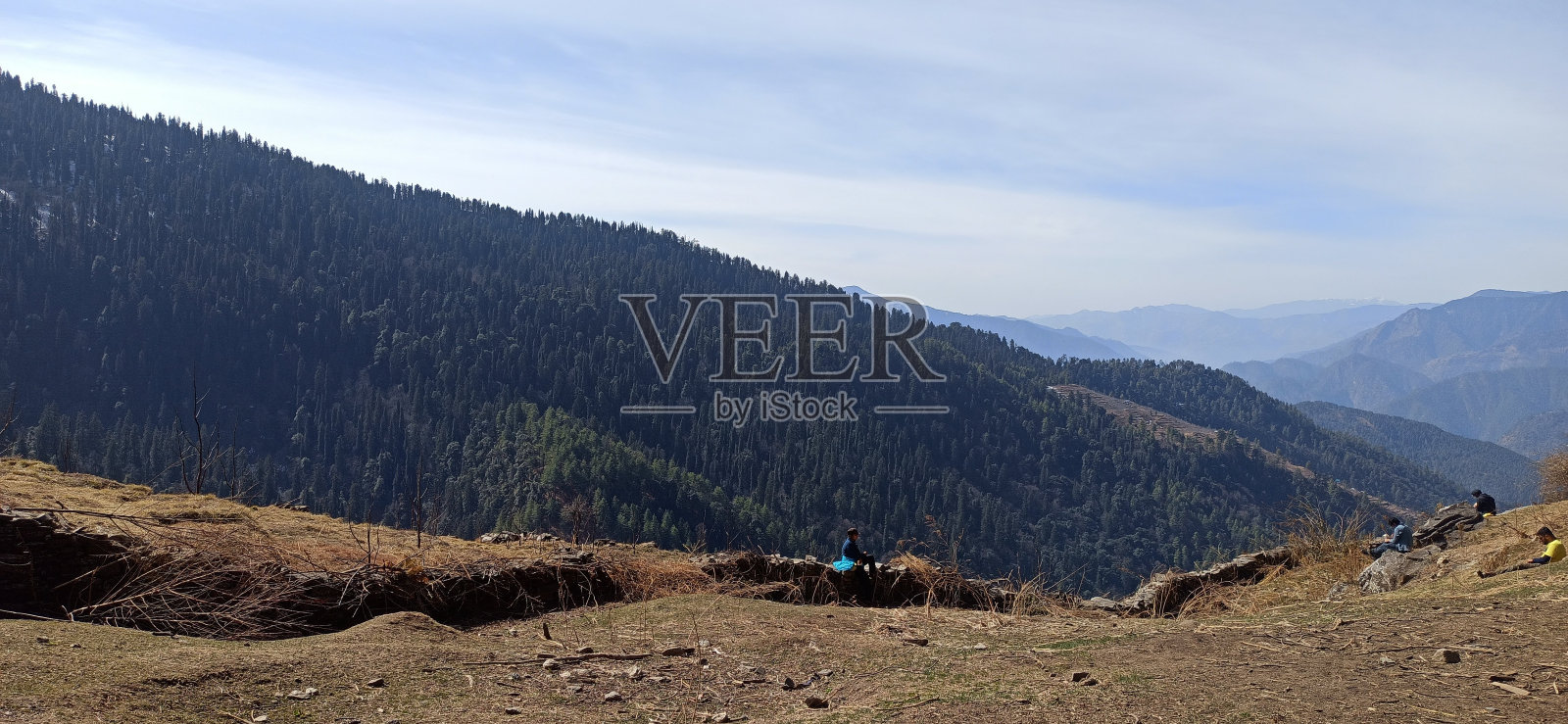 从山上看山景照片摄影图片