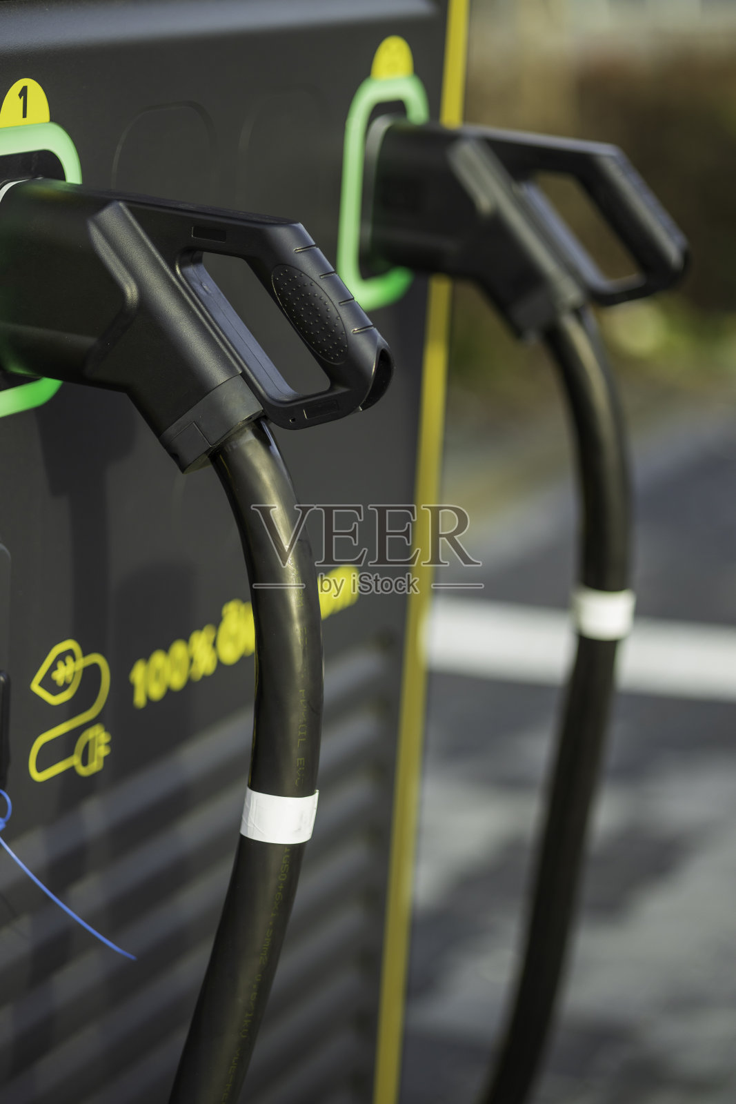 电动汽车充电站的特写照片摄影图片