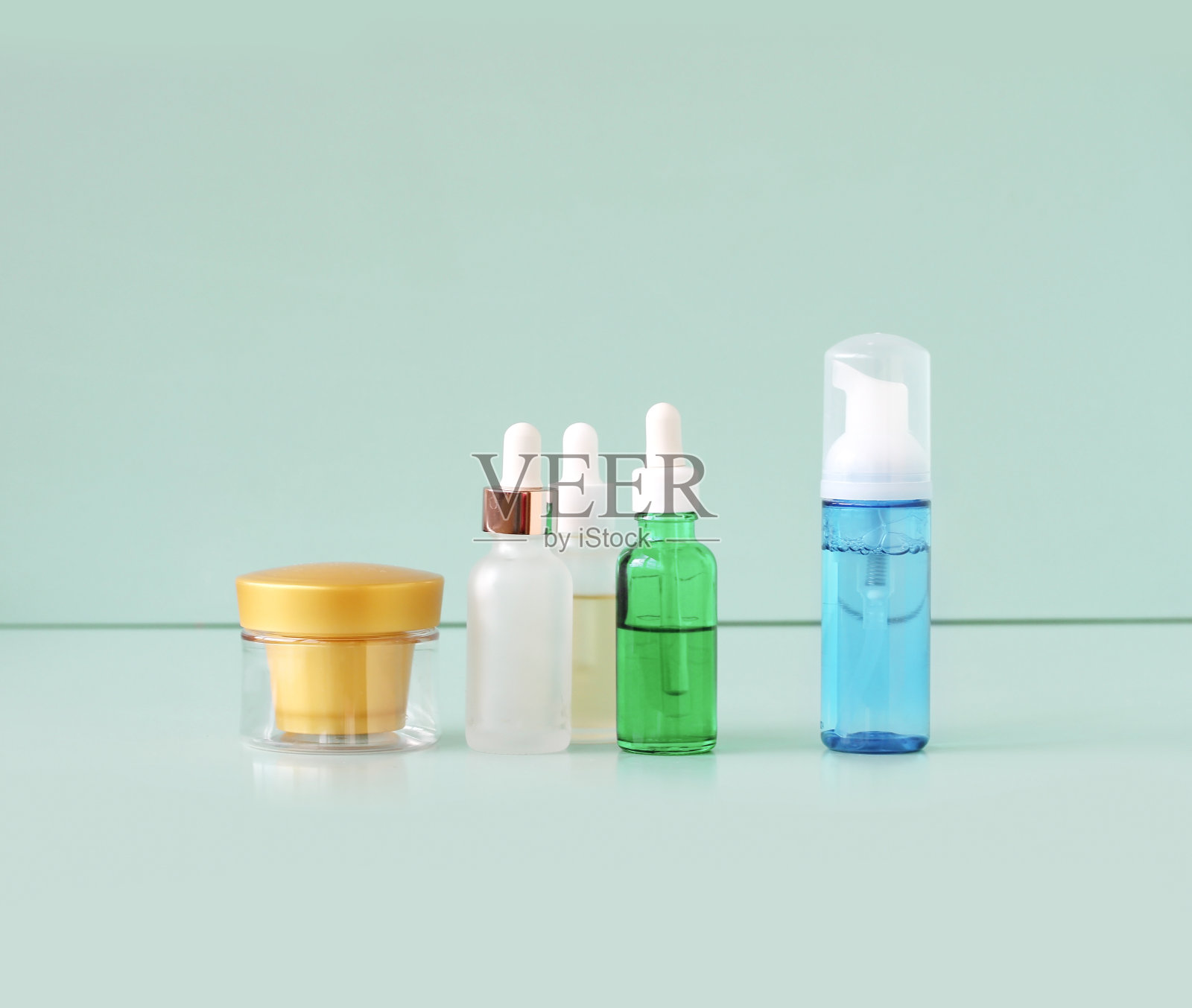 皮肤精华液、保湿美白精华液、果酸照片摄影图片