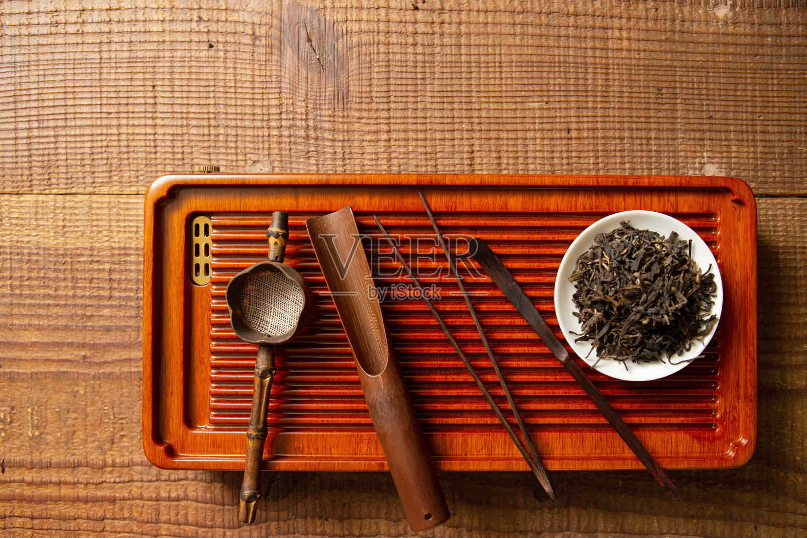 茶道用具和干茶照片摄影图片