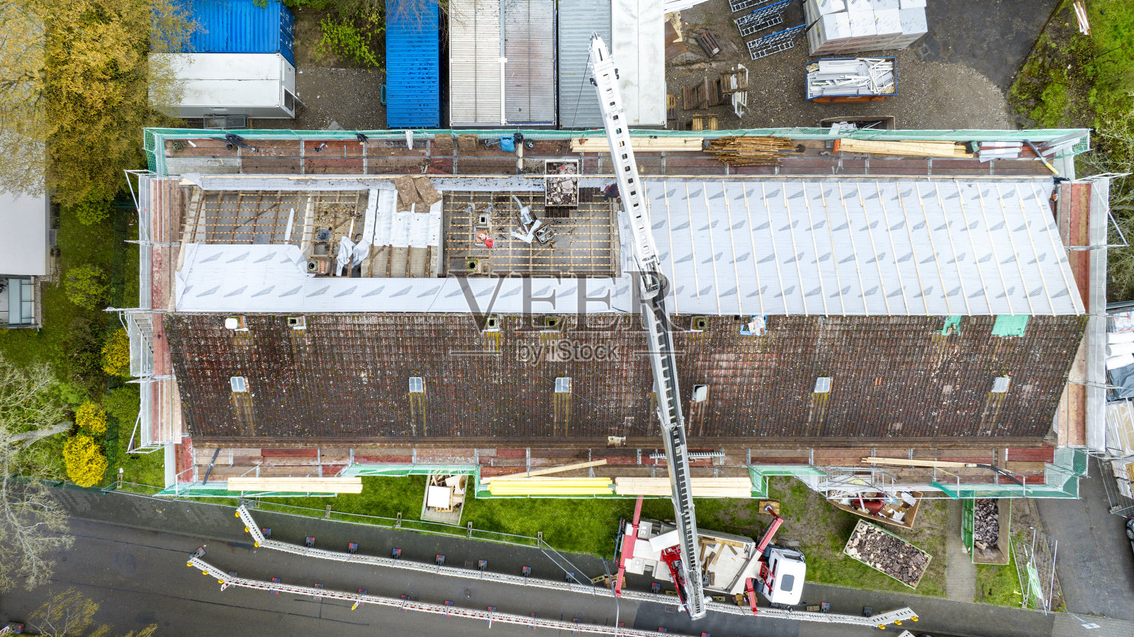 建筑工地-屋顶工程照片摄影图片