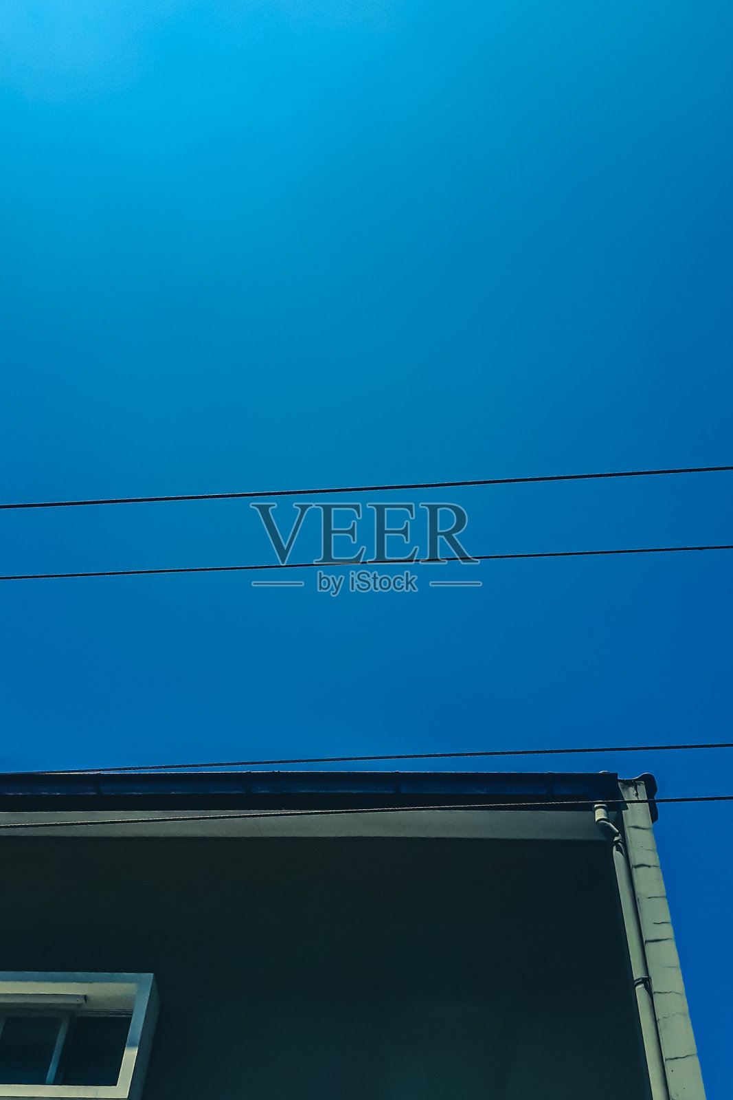 蓝天屋顶房子照片摄影图片