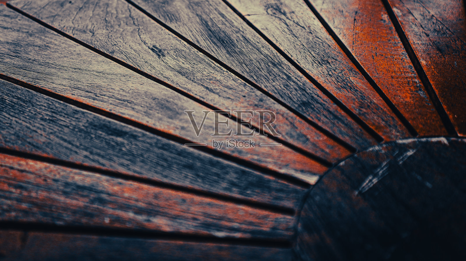 带线条的棕色椅子照片摄影图片