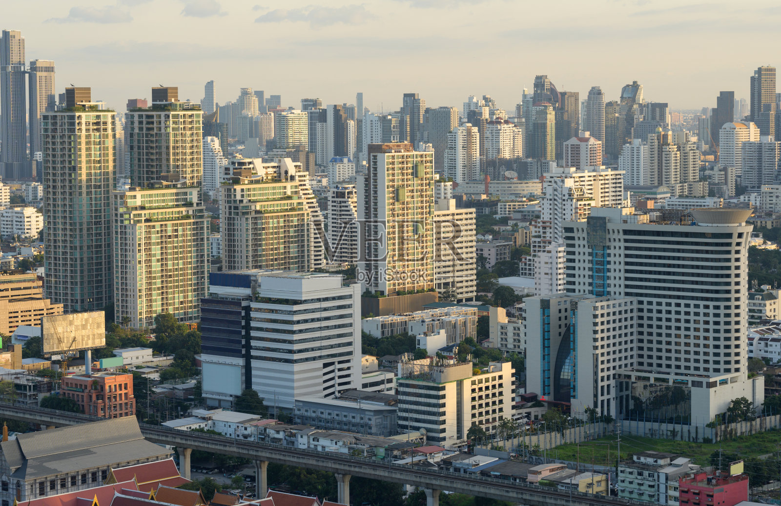 泰国曼谷日落的黄金时间照片摄影图片