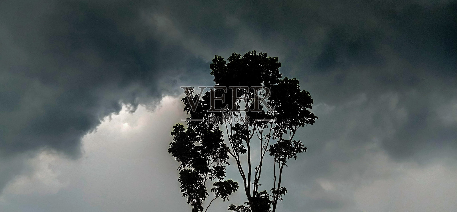 戏剧性的天空照片摄影图片