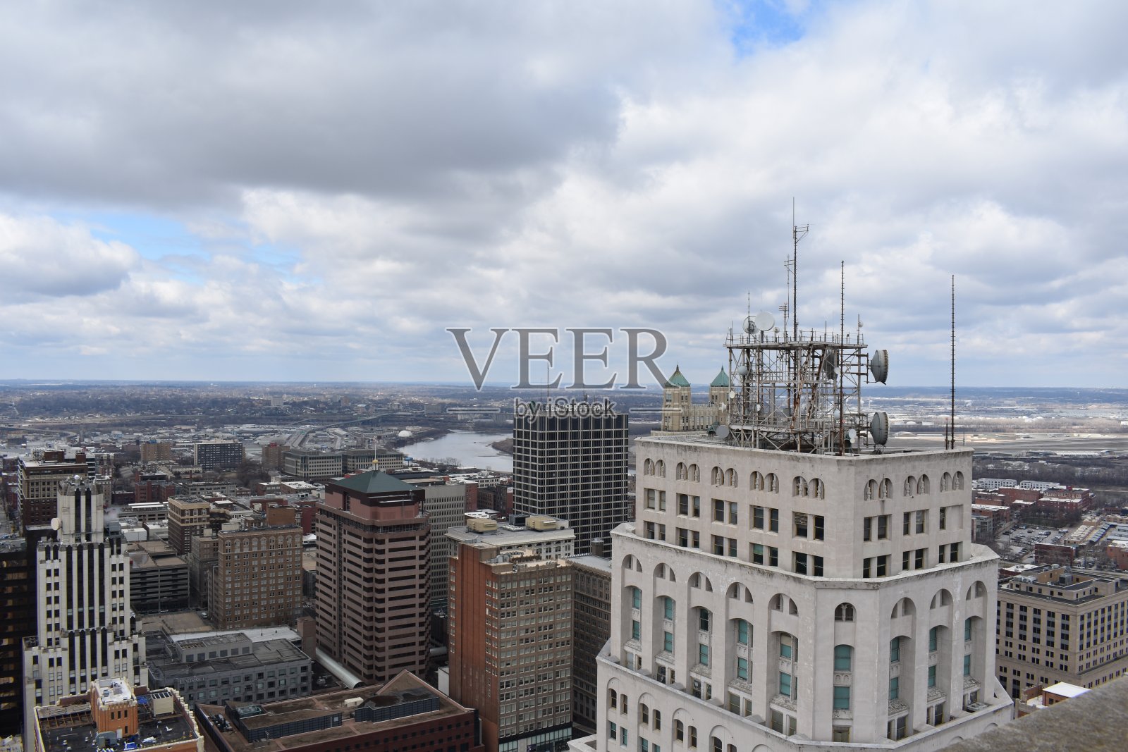 鸟瞰堪萨斯城的天际线和城市景观照片摄影图片