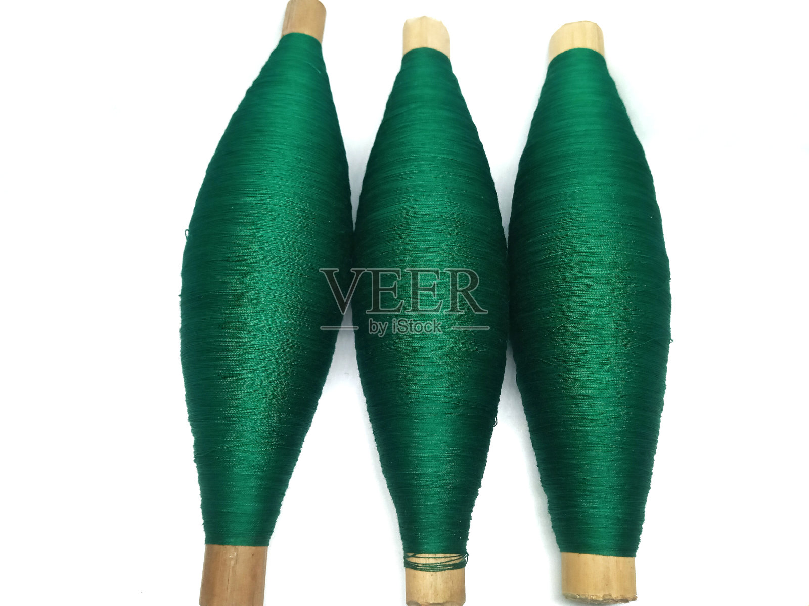 白底绿线三束照片摄影图片