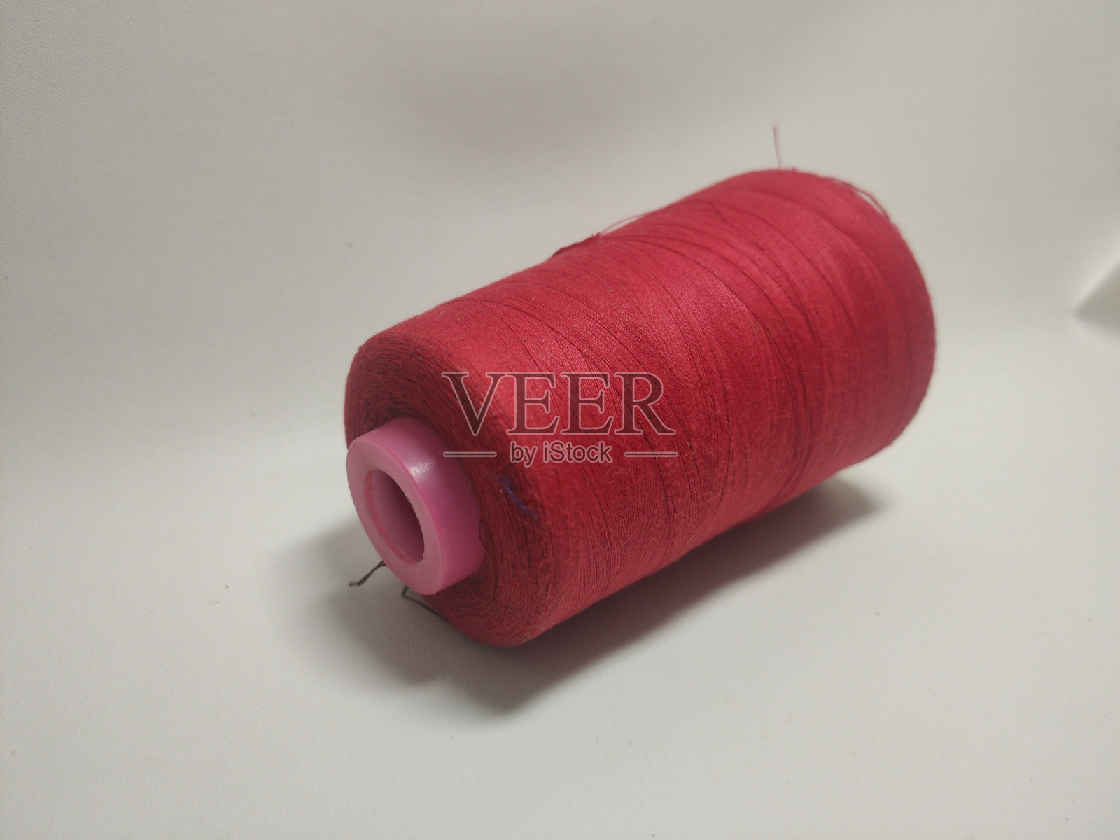 针线通常用于缝纫的针线照片摄影图片